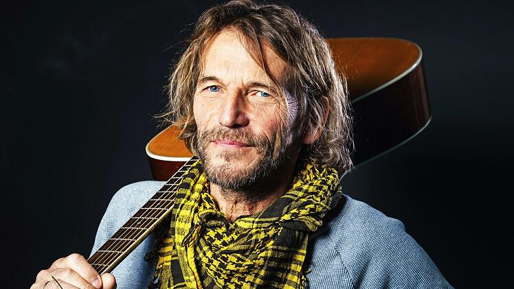Hans Söllner kommt am 6. August mit seiner Band nach Bayreuth.