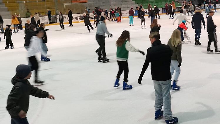 Bad Kissingen: Stadt fordert verkaufte Eissporthalle zurück - "Erwartungen nicht erfüllt"