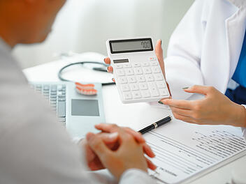 Streit um Krankenkassen-Finanzierung: CDU-Wirtschaftsrat will Leistungen k&uuml;rzen