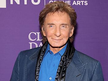 Barry Manilow hat seine Krebserkrankung &uuml;berstanden und arbeitet an seinem B&uuml;hnen-Comeback.