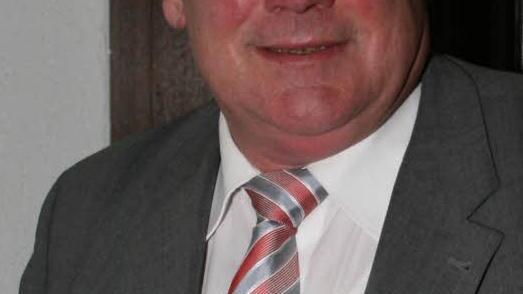 Bürgermeister und TSC-Vorsitzender Dieter Adam steht hinter der Entscheidung der Fußballabteilung: "Dann gibt's einen Neuanfang. Es sind viele junge Spieler da, jetzt muss sich herausstellen, wer zum Verein steht."