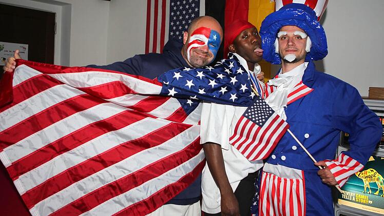 Auch die US-Amerikaner feierten.   Foto: RiegerPress
