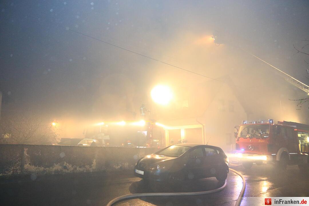 Großeinsatz: Scheunenbrand in Seigendorf