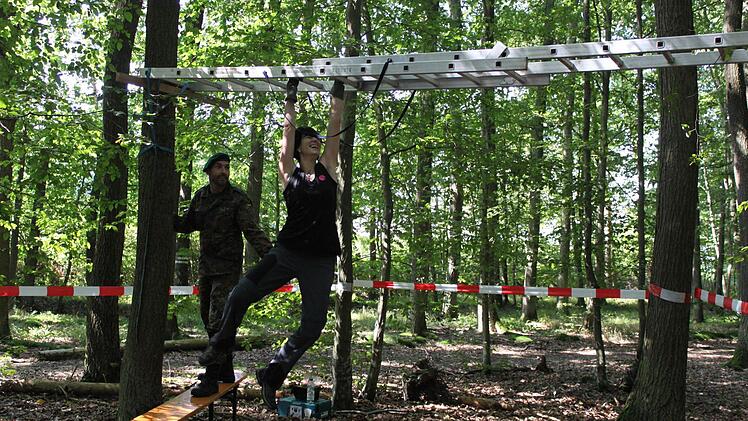 "Voller K&ouml;rpereinsatz" hie&szlig; es f&uuml;r Susanne Frank beim Hangeln.