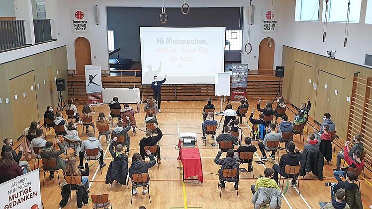 Die Realschüler machten sich Mut für die Berufswahl. Foto: Katharina Salg
