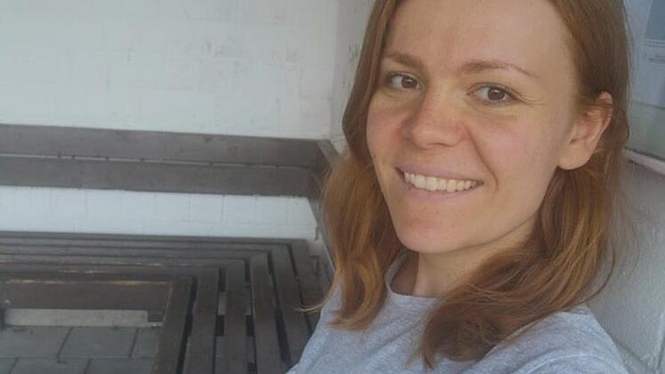 Selfie in der Bushaltestelle Heiligenstadt Lucie Homann