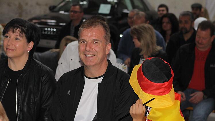 Beim Public Viewing in Kronach. Foto: Michael Wunder