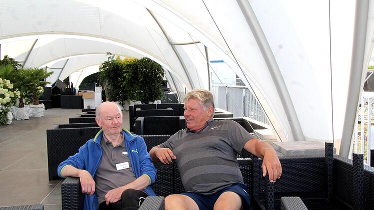 Der Festival-Aufbau ist eine logistische Herausforderung.   Foto: Richard Sänger