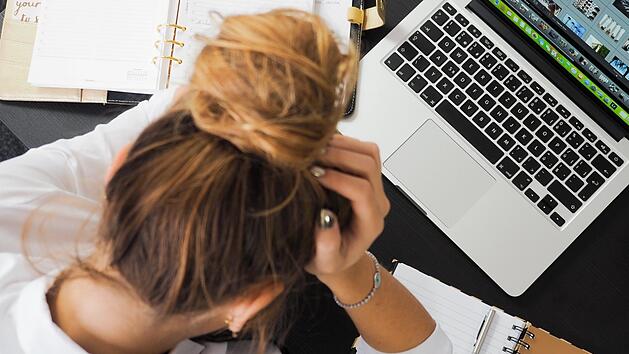 Mehrere Mobilfunkanbieter haben überteuerte Rechnung verschickt. Symbolfoto: energicpic.com/pexels.com
