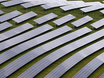 Freifl&auml;chenphotovoltaikanlage (Symbolbild)