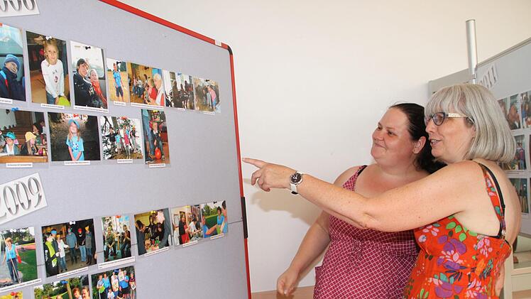 Eine Fotoausstellung ließ die letzten zehn Jahre des Horts Michelauer Schüler Treffs noch einmal Revue passieren.gst