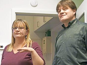 Neue Vorsitzende des Obst- und Gartenbauvereins Weisendorf ist Vorsitzende Angelika Mechthold-Schmitz, auf dem Foto mit ihrem Amtsvorgänger Frank Münch. Foto: Richard Sänger