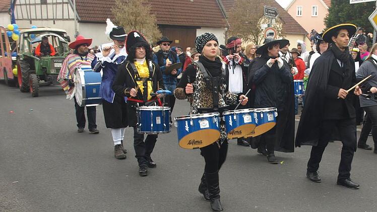 Impressionen vom Faschingszug in Ebenhausen 2016 Foto: Stefan Geiger