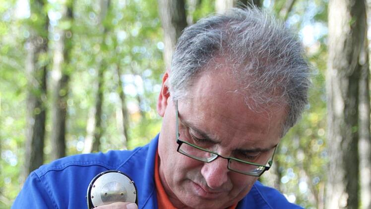 Die große Kamera kommt nicht weiter. Nun wird eine kleinere Kamera auf die Reise geschickt. Foto: Ulrike Müller