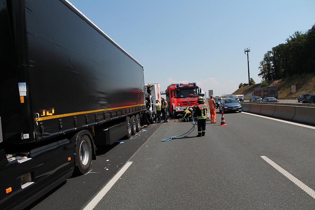 Lkw-Fahrer überlebt Unfall nicht