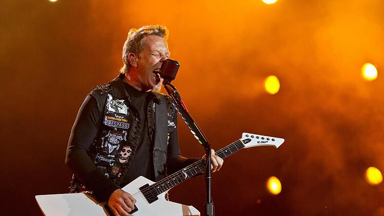 Der S&auml;nger und Gitarrist der US-amerikanischen Metal-Band Metallica, James Hetfield.
