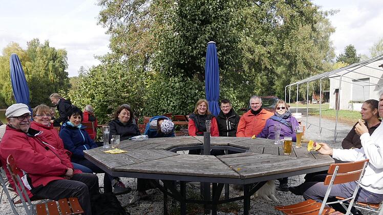Die "Höhenmeter" aus Thüringen hatten sichtlich viel Spaß und  waren bestens gelaunt und humorvoll bei den Neustadtern unterwegs.   Foto: Manja von Nida