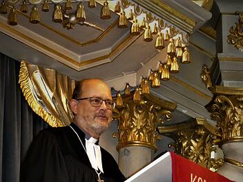 Dekan Thomas Kretschmar  bei seiner Predigt