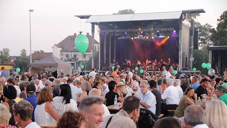 Zum Abschluss des Kulturfeuerwerks gab es die "Sounds of Höchstadt".  Foto: Andreas Dorsch