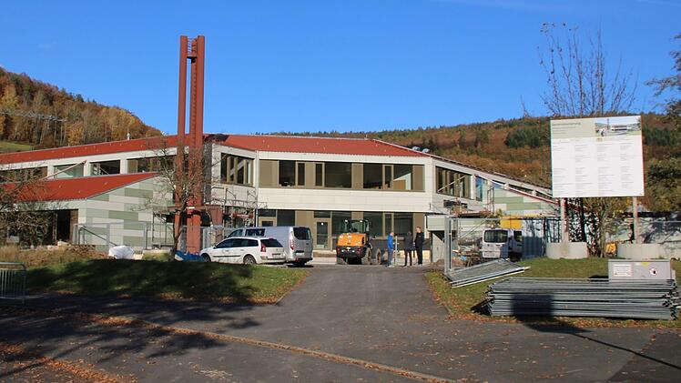 Die Mittelschule ist aktuell das kostenintensivste Projekt. Verteilt auf mehrere Jahre investierte die Stadt 9,6 Millionen Euro in die Generalsanierung. Foto: Ulrike Müller