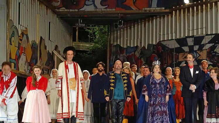 "Der Zigeunerbaron": Impressionen von der Neuinszenierung auf der Waldbühne Heldritt.Foto: Jochen Berger