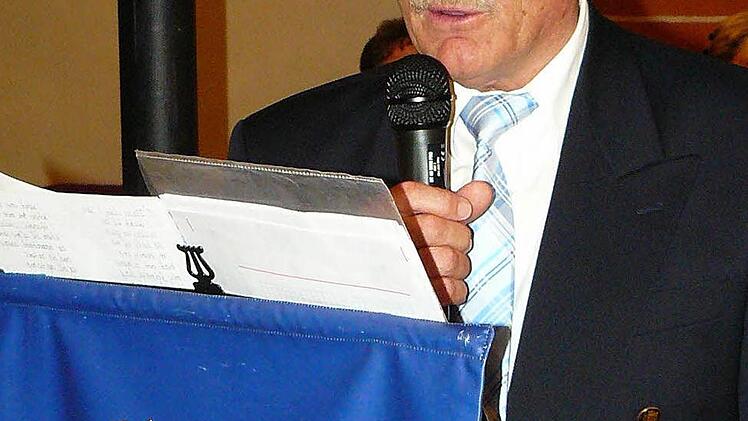 Moderator Reinhard Holhut,