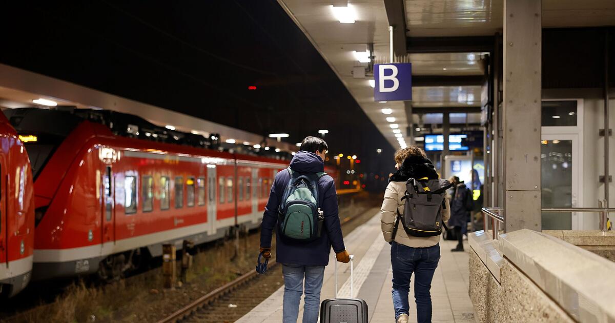 Mega-strike at the railway threatens: GDL strike vote on indefinite ...