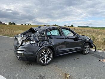 Schwerer Unfall auf Landstraße nahe Bamberg - ein Mensch "nicht unerheblich" verletzt