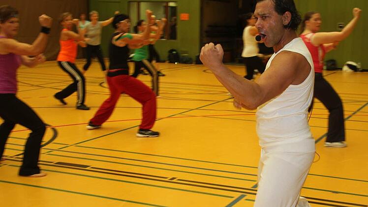 Niko war der Liebling beim Aroha - bei dieser Sportart wechseln spannungsvolle und entspannende Elemente ab. Fotos: Sonja Adam