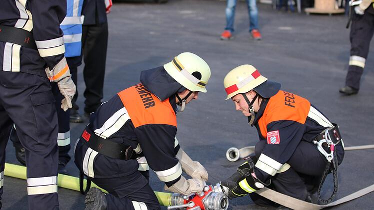 Leistungsprüfung bei der Feuerwehr. Sebastian Schmitt