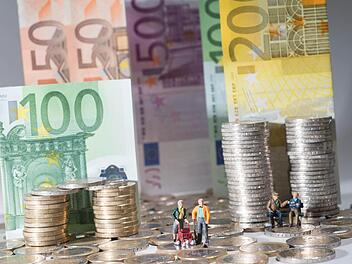 Am Ende zahlen die Bürger ihren Bürgermeister - direkt oder indirekt. Foto: dpa