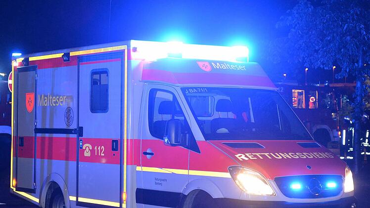 F&uuml;r einen 82-J&auml;hrigen Autofahrer kam am Donnerstagabend im Landkreis Tirschenreuth nach einem Unfall jede Hilfe zu sp&auml;t.Symbolbild: Ronald Rinklef