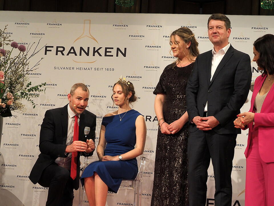 Die 68. Fr&auml;nkische Weink&ouml;nigin wurde gekr&ouml;nt.