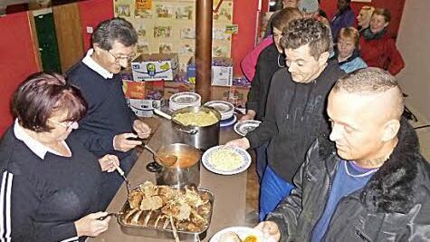 Helmut und Karin Hack kochten im Lebensmittelpunkt. Foto: Laufer M&uuml;hle