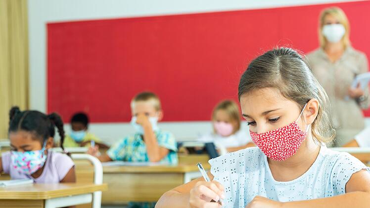 Eingeschränkter Unterricht und Homeschooling haben Kindern zu schaffen gemacht. Aber haben sie den Anschluss wieder gefunden?