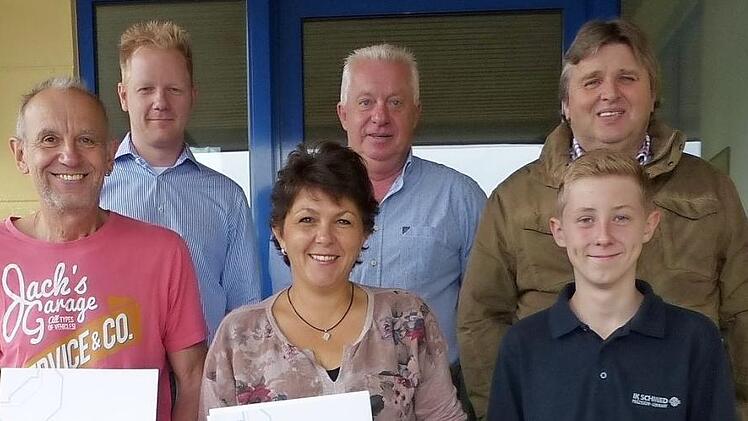 Von links: Frank Weber, Kevin Tischer, Doris Käding, die Gesellschafter Horst Krass und Herbert Igler sowie Florian Müller. Foto: Klaus-Peter Wulf