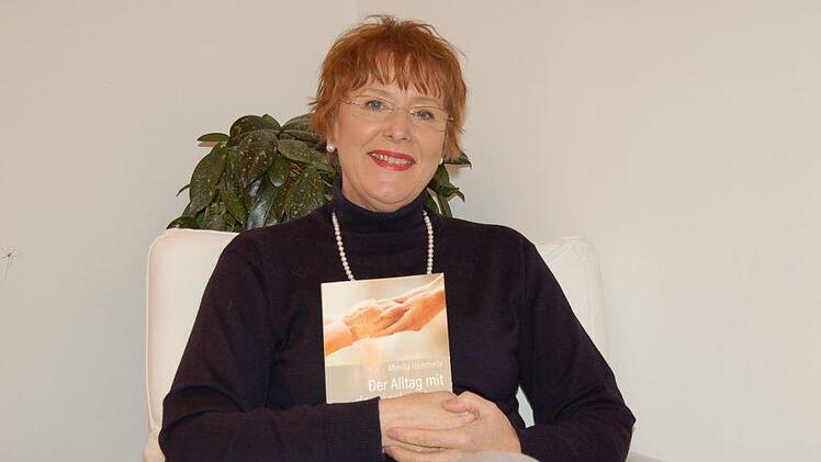 Ihr Buch "Der Alltag mit demenzerkrankten Menschen" hat Monika Claasen vor allem für pflegende Angehörige, aber auch für Pflegepersonal geschrieben. Demnächst erscheint eine aktualisierte Neuauflage.Helke Renner