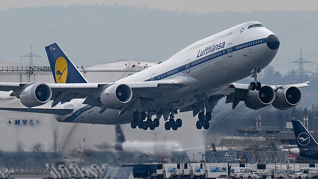 Lufthansa will Kosten für Umweltauflagen an Kunden weitergeben