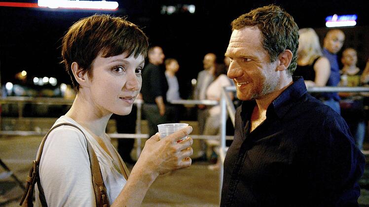 Auch die Beziehung von Sylvia (Julia Koschitz) und Wolfgang (Johannes Zeiler) leidet unter Sylvias beharrlichem Schweigen über ihre Vergangenheit.