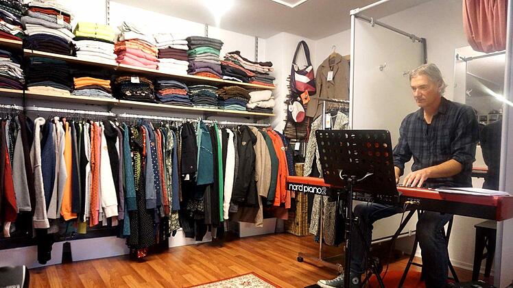 Eindrücke vom Adventssingen    Foto: Richard Sänger