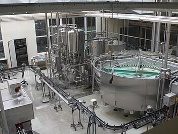 Die Abfüll-Anlage im Staatsbad steht still. Die gesamte Produktion ist nach Oberleichtersbach gewandert. Fotos: Ulrike Müller