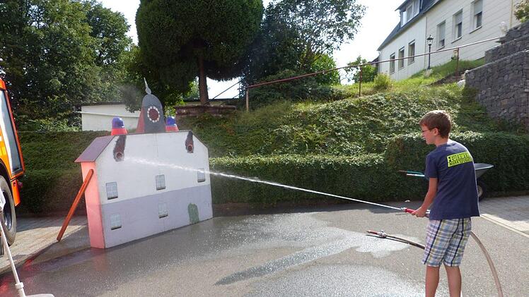 Zielspritzen bei der Feuerwehr Marktleugast