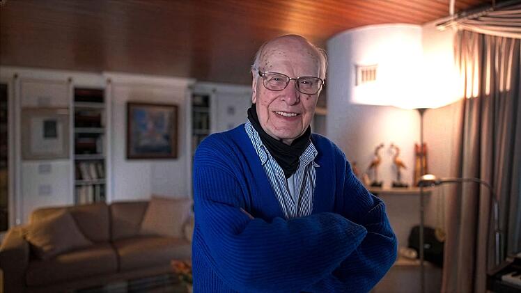 Helmut erz&auml;hlt in der ZDF-Reportage "100 Jahre Leben: Was wirklich z&auml;hlt" von seinen "vier L" f&uuml;r ein erf&uuml;lltes Leben.