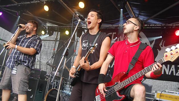 Stimmgewaltige Mucke aus Italien: Skassapunka spielten 2018 beim "Outside Rodeo"-Festival in Coburg.