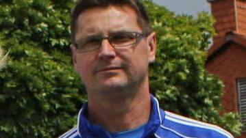 Steffan Seidler (-06): Die Initialz&uuml;ndung: Steffan Seidler (47) hat fr&uuml;h seine Mutter verloren. Gerhard Eckenweber, sein Trainer beim 1.&nbsp;FC Bamberg, holte den Achtj&auml;hrigen ab und fuhr ihn nach dem Training nach Hause, weil Seidlers Vater Schicht arbeitete. "Da war mir klar: So etwas will ich auch einmal machen", blickt Seidler zur&uuml;ck. Trainer sein und f&uuml;r die Jugend da sein. Und das ist er seit rund 30 Jahren. Fr&uuml;h stellte er seine eigene Karriere als Fu&szlig;baller zur&uuml;ck, um bei Verband und Vere...