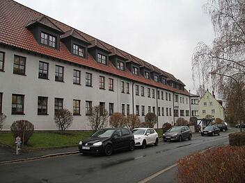 Die geplante Erweiterung der Seniorenwohnanlage der Arbeiterwohlfahrt macht den Anwohnern der Weidenleite Kopfzerbrechen. Fotos: Sonja Adam