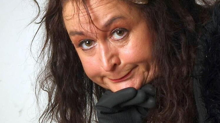 Lizzy Aumeier: Geboren in Neumarkt in der Oberpfalz, hat sich die studierte Kontrabassistin zu einer der Vorzeigefiguren des bayerischen Musikkabaretts entwickelt. Termin: Samstag, 14. Januar, 20 Uhr, Reisenweber-Saal Untermerzbach.