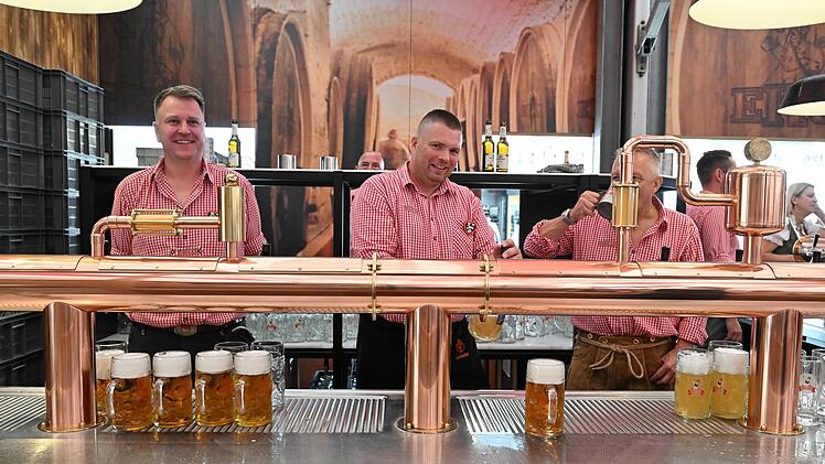 Das Bierfest 2022 hat begonnen. Foto: Ronald Rinklef