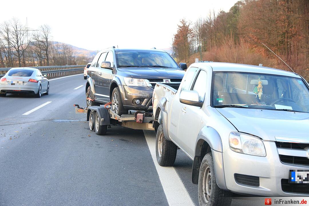 Unfall auf A73 - 20.000 Euro Schaden