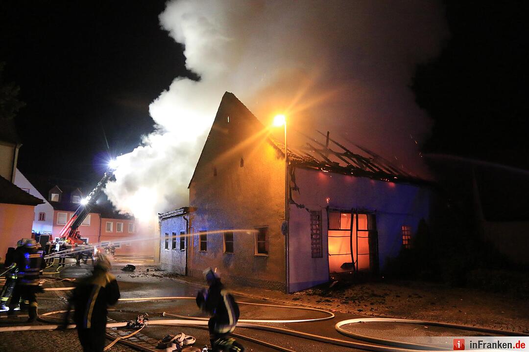 Scheune in Frensdorf brennt nieder